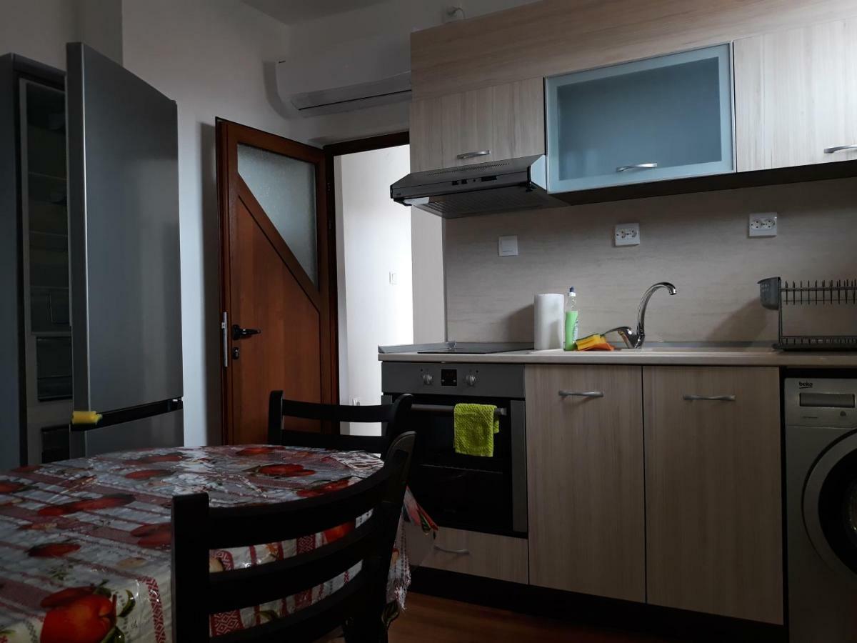 Апартаменти Прометей Burgas City Exterior foto